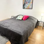 Kallio-3 Spacious And Fun Apartment In Helsinki Center