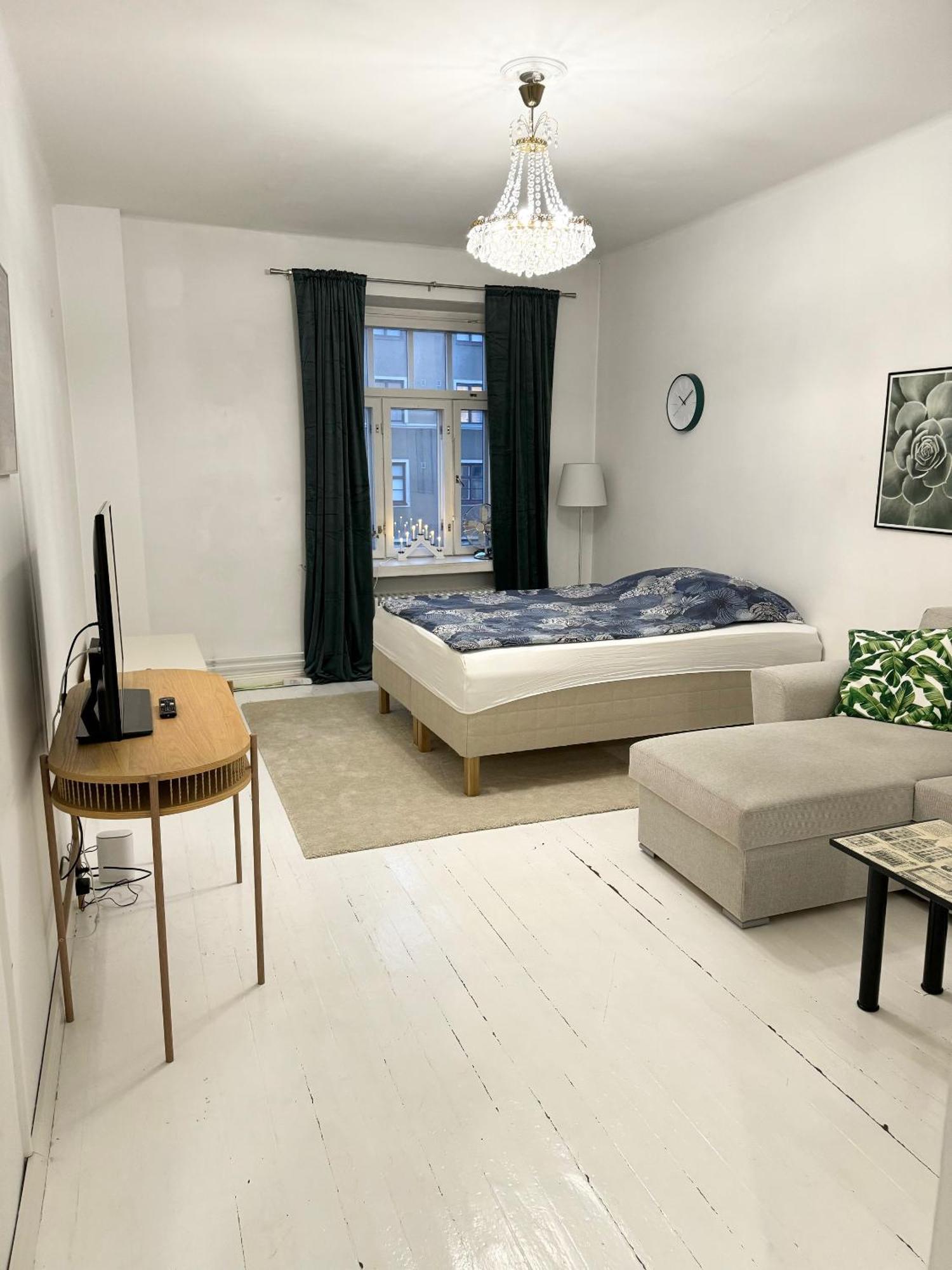 Kallio-3 Spacious And Fun In Center Apartment